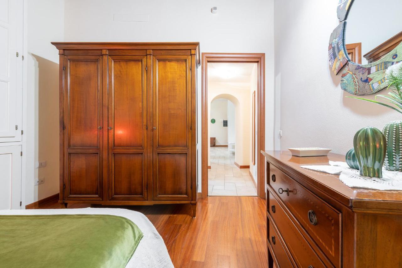Le Dame Di Castello - Iun Q2444 Apartment กาญารี ภายนอก รูปภาพ